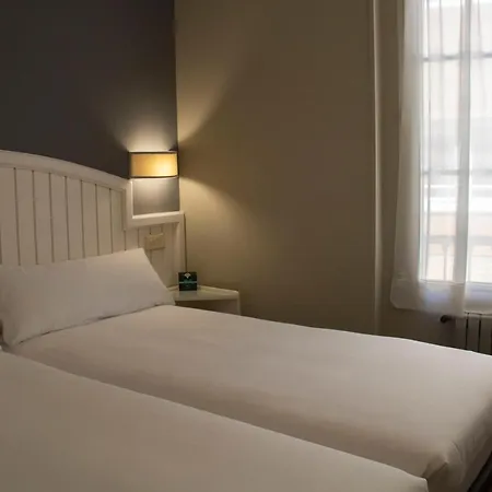 Pensionat Alda Miramar 3*