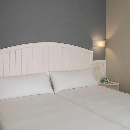 Alda Miramar Pensionat 3*